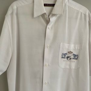 Cubavera men’s button down, short sleeve shirt with embroidered detail